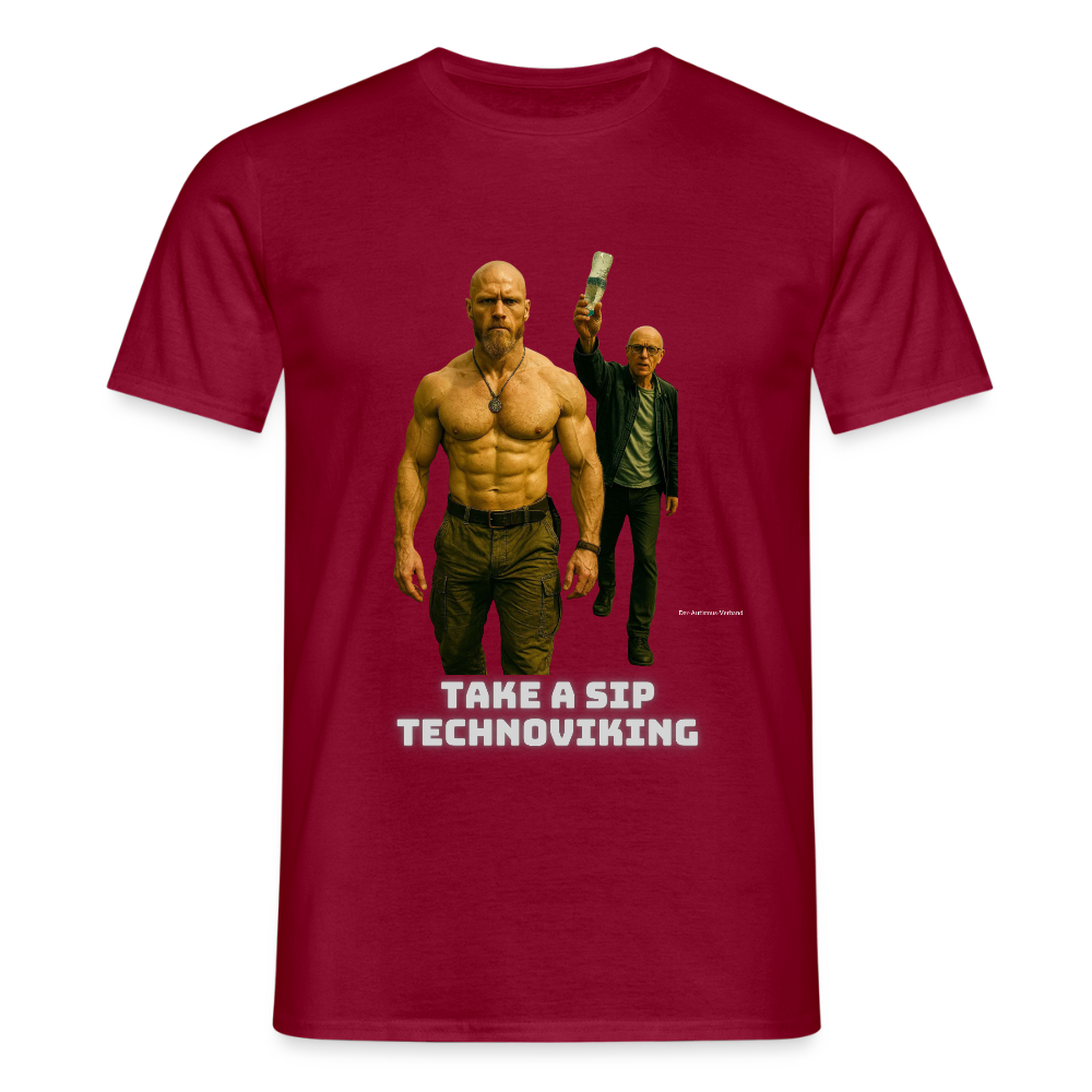 Take a sip Technoviking - Männer T-Shirt - Ziegelrot