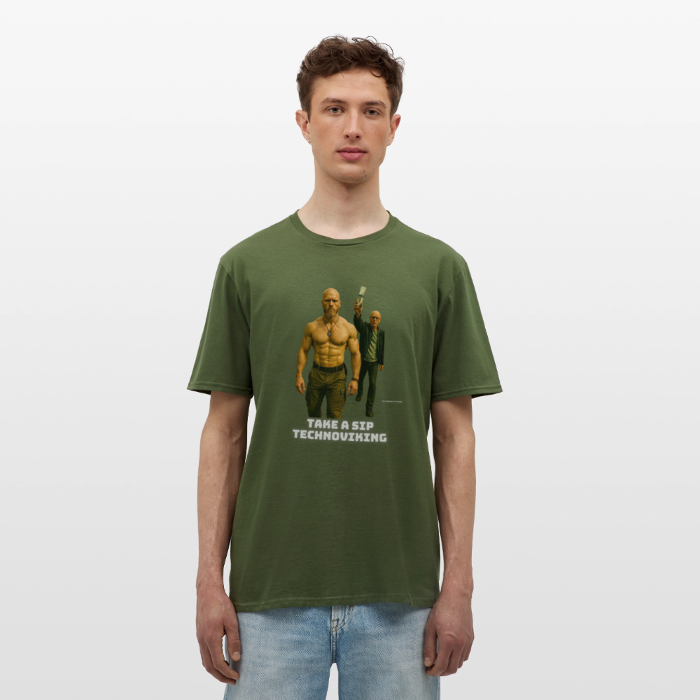 Take a sip Technoviking - Männer T-Shirt - Militärgrün