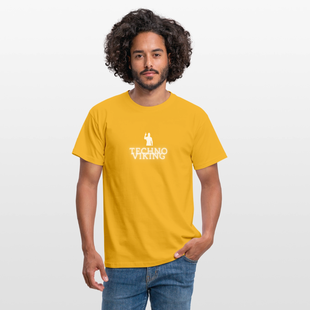 Technoviking drink & dance - Männer T-Shirt - Gelb