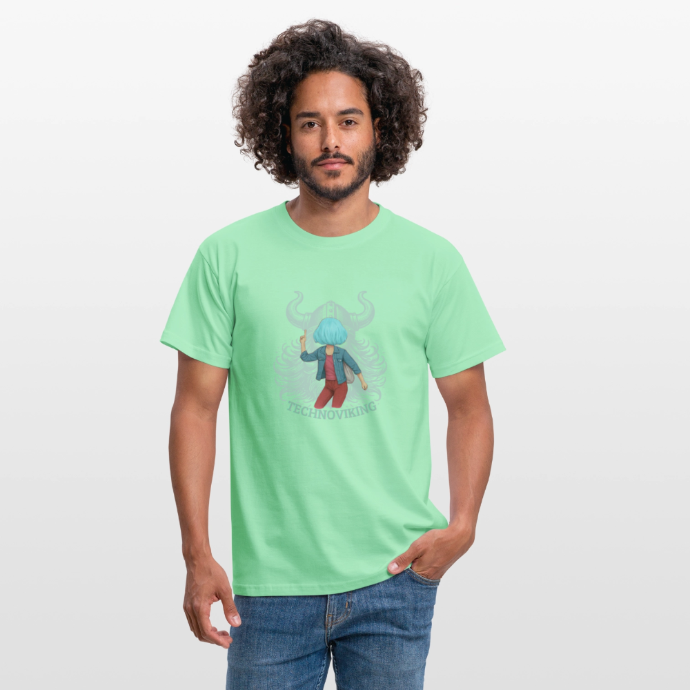 Technoviking protects blue haired girl - Männer T-Shirt - Mintgrün